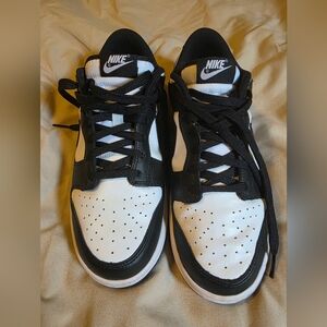 Nike Dunks Women's  Black and White